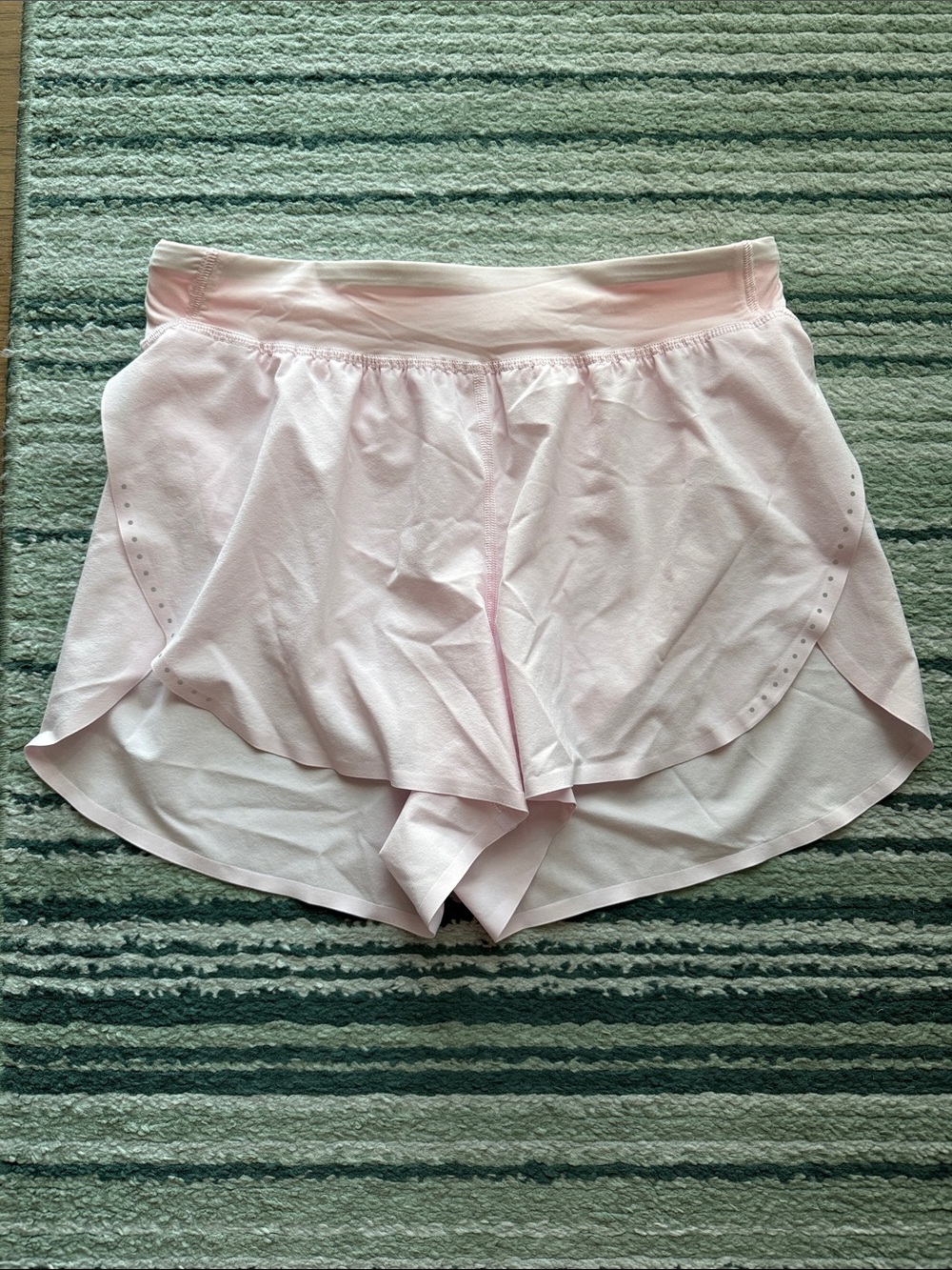 🆕 Lululemon Fast and Free high-rise classic-fit split short 3” - Picture 2 of 8